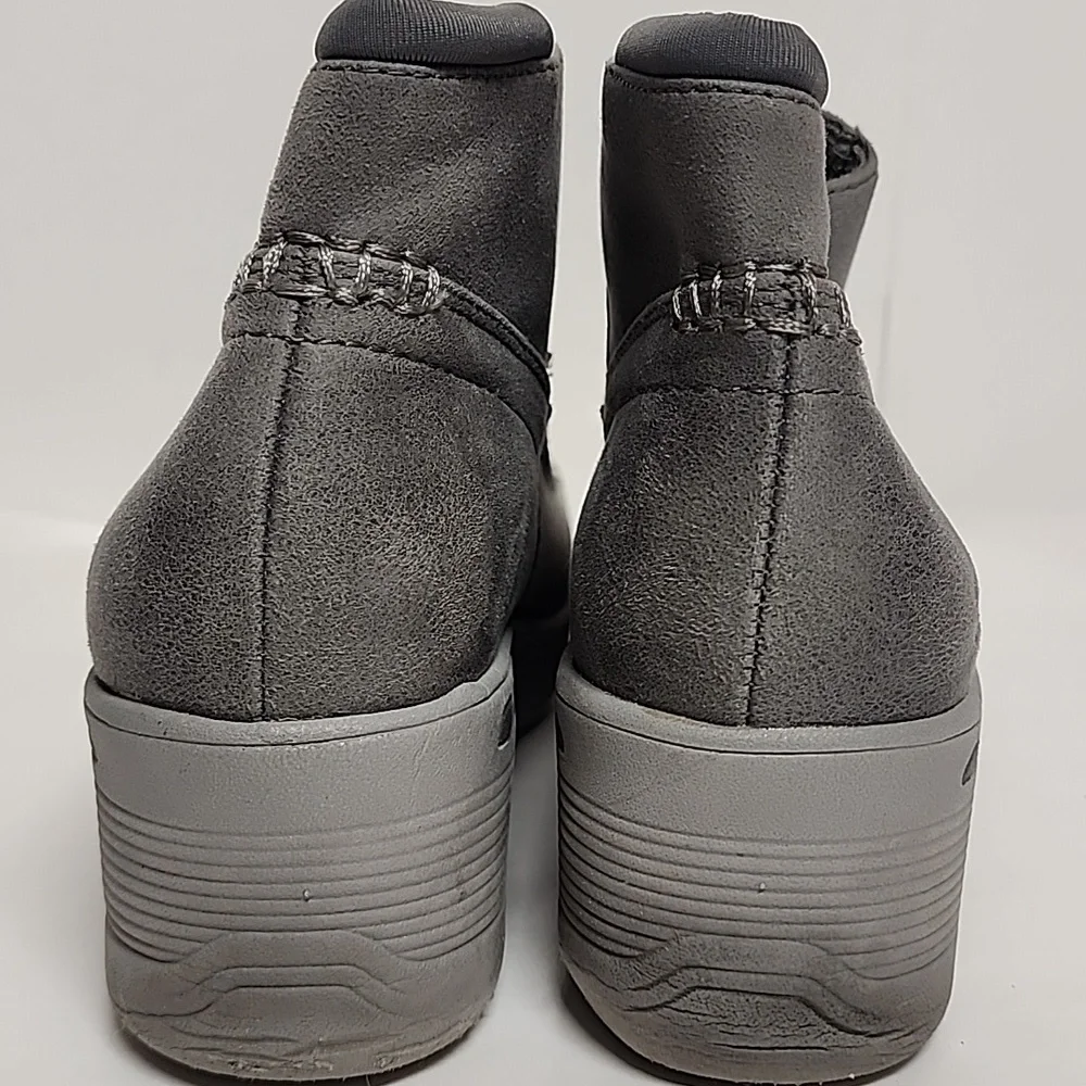 Skechers Air-cooled Memory Foam Womens Platform Sz 6 Gray Ankle Booties